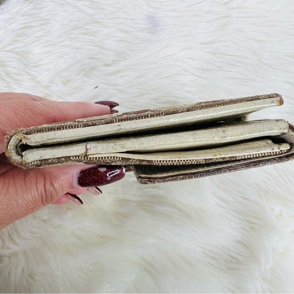 GUCCI Vintage Eclipse GG Canvas Compact Wallet with dust bag - Picture 10 of 16